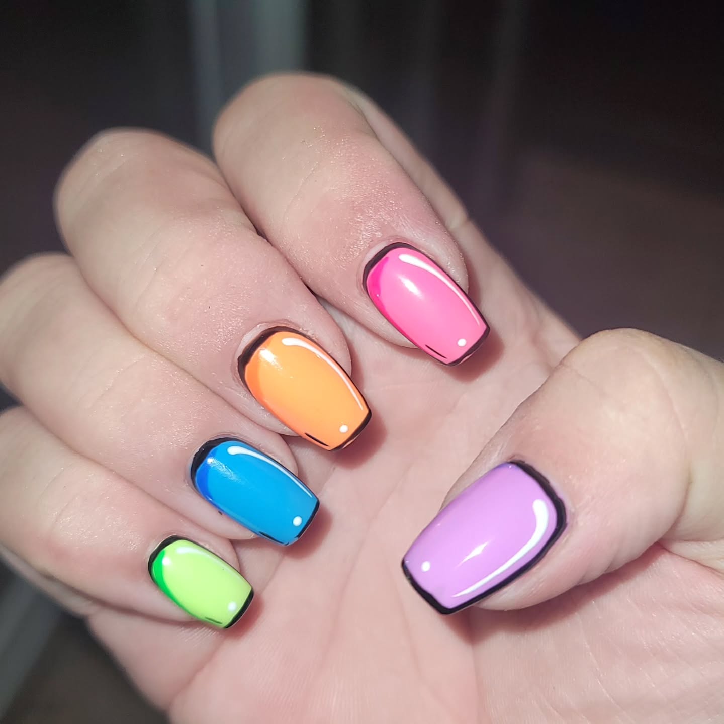 9. Neon Vibes and Bold Outlines: a Cartoonish Nail Adventure