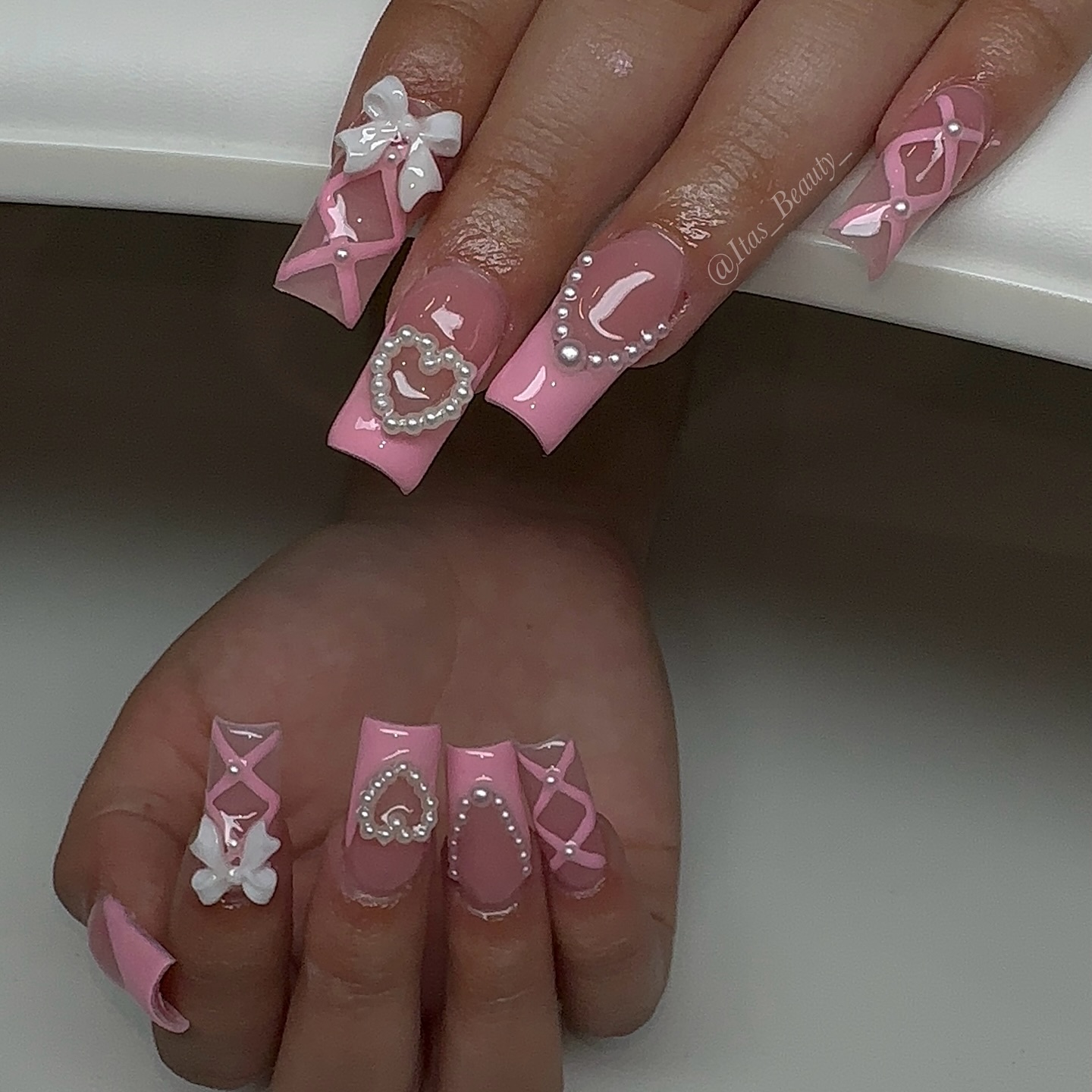 28. Sweetheart Glamour: a Whimsical Affair with Pearls and Bows