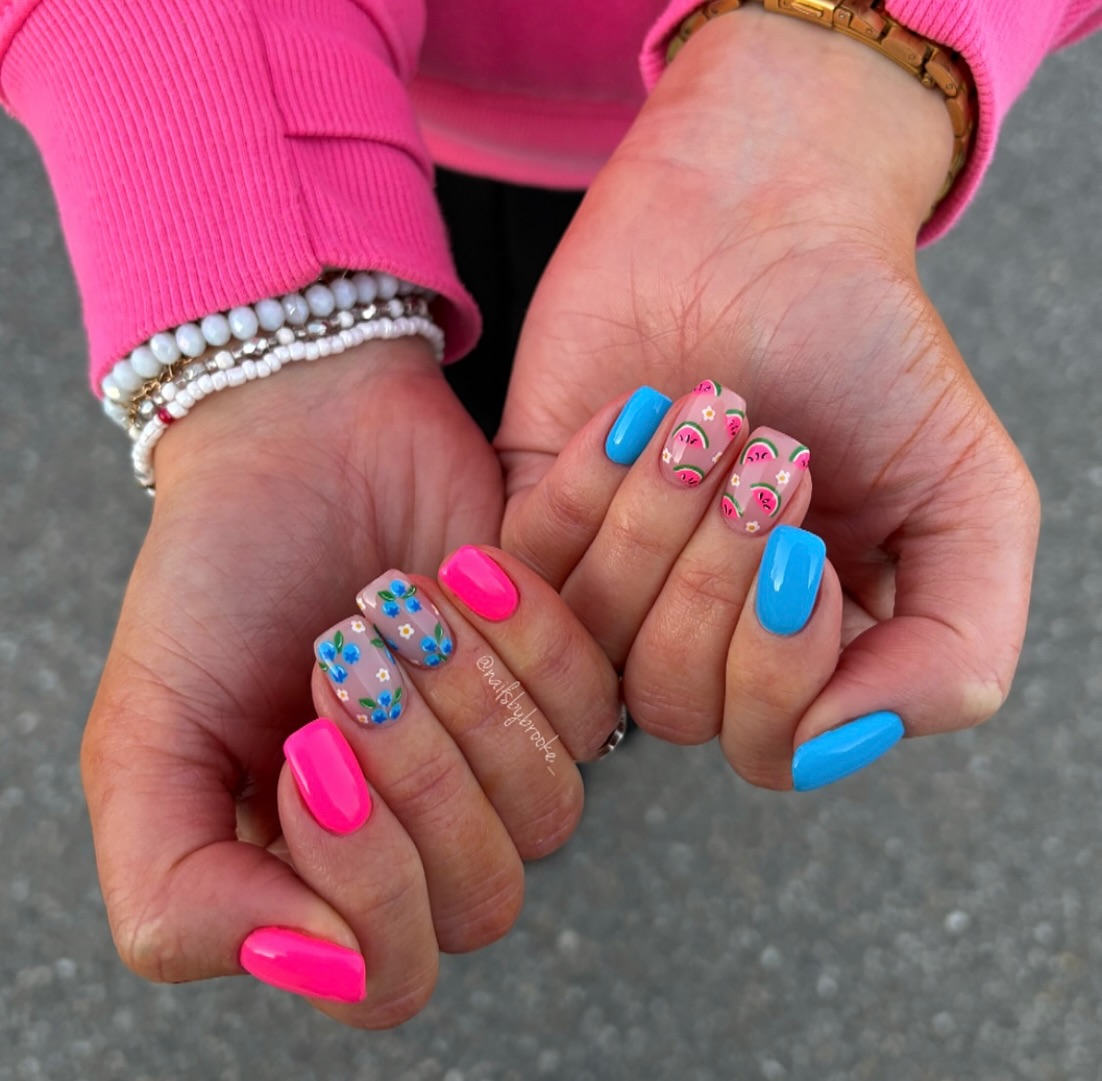 28. Bright Bloom and Splash: a Playful Floral Fusion