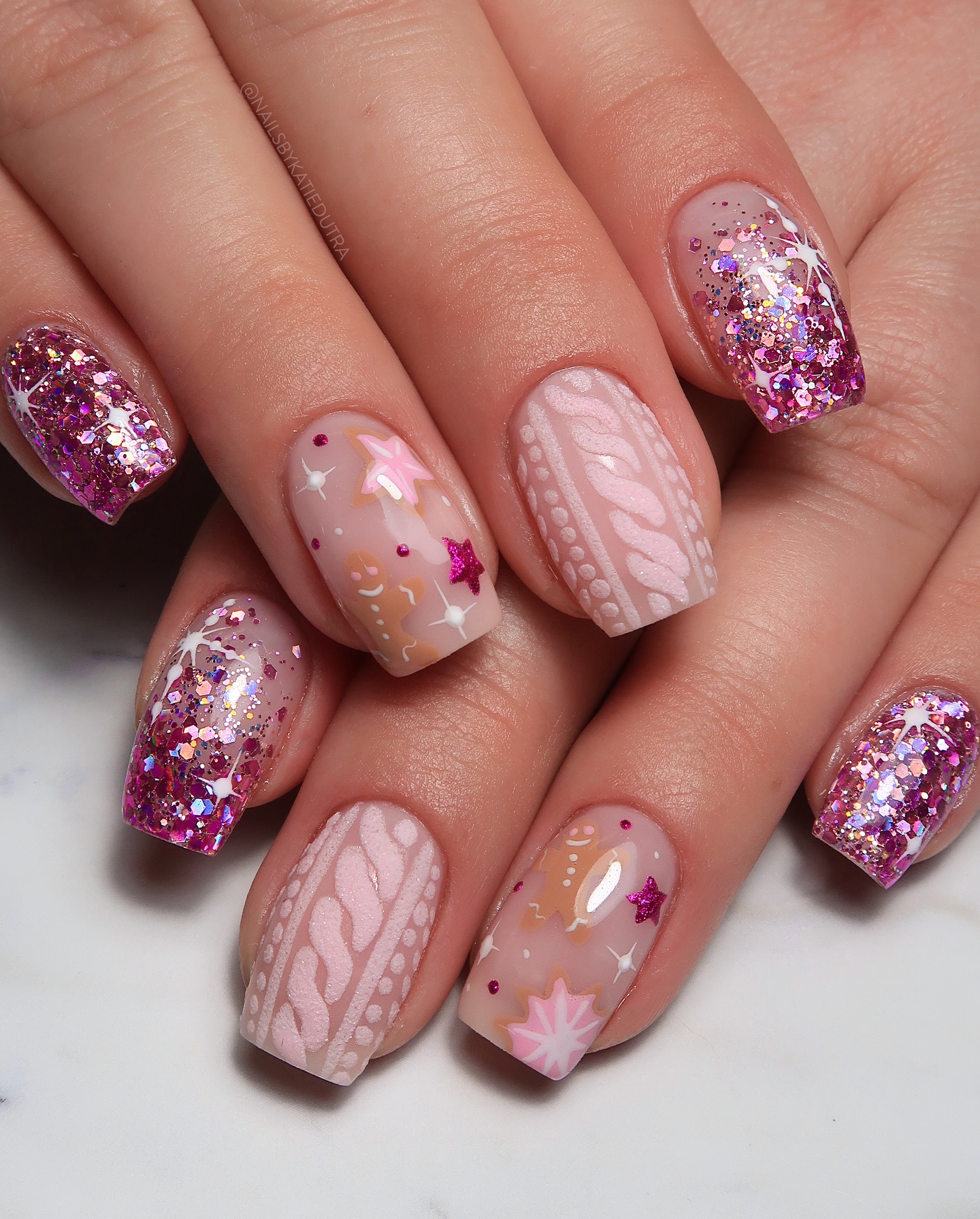 16. Sugar Plum Sparkle: a Cozy Winter Dream with Glitzy Charm
