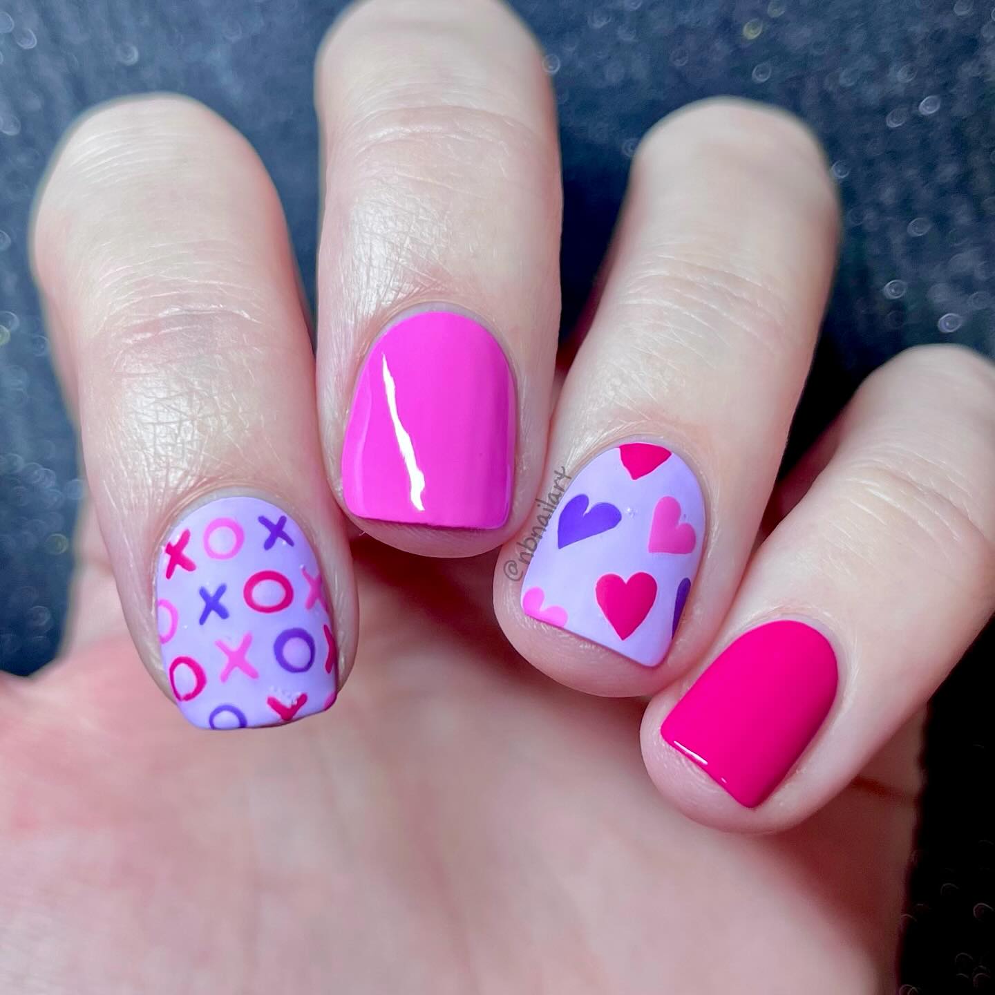 23. Playful Love Letters: Whimsical Xo & Heart Ensemble