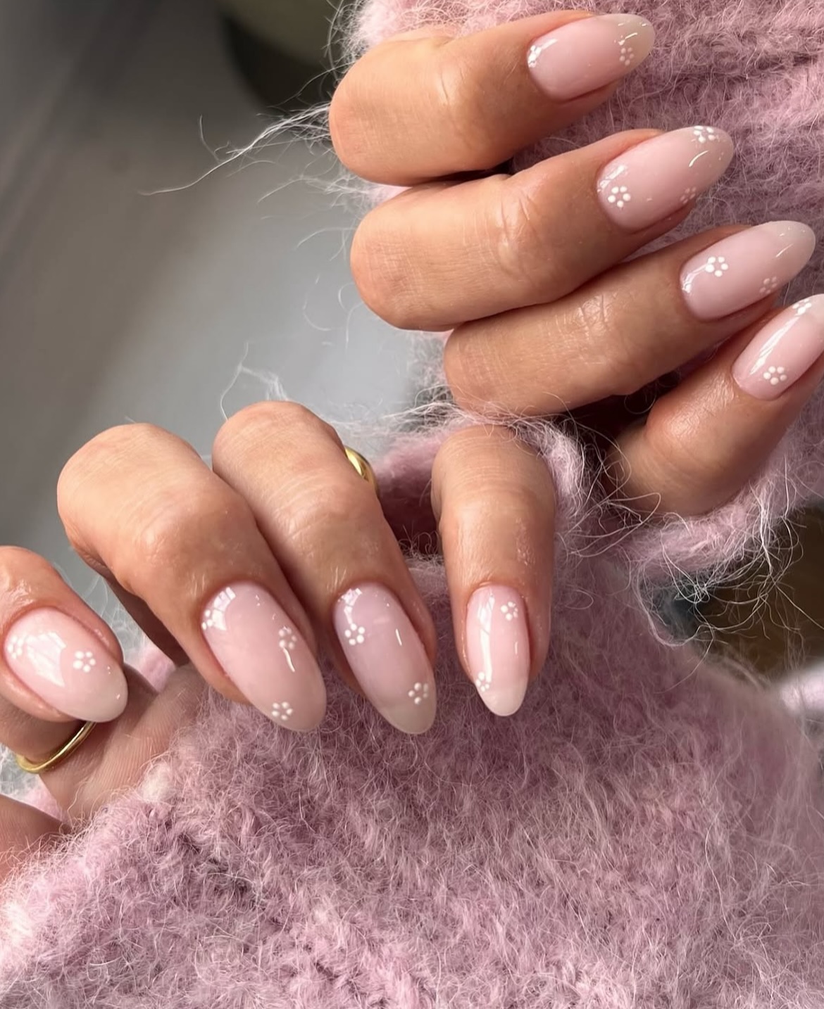 24. Delicate Petal Dreams: a Whimsical Touch Of Spring Elegance